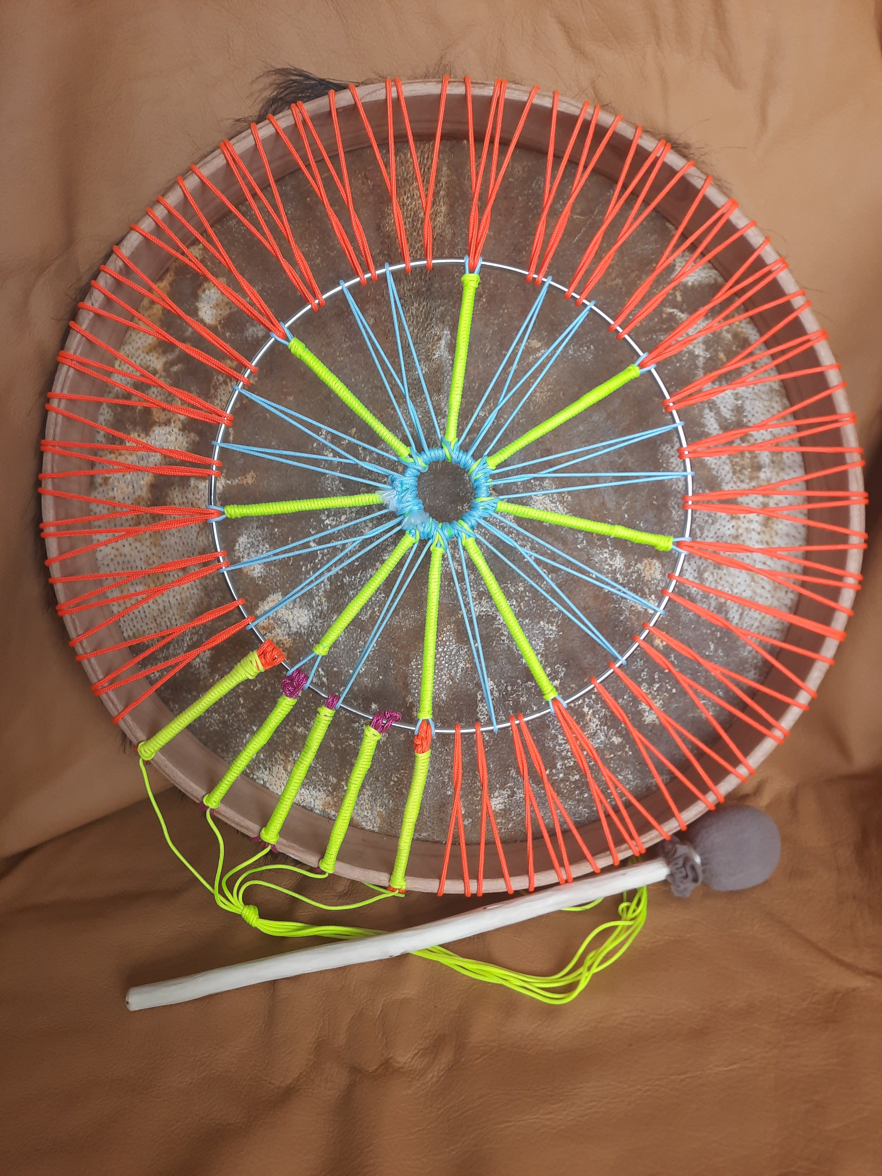 Tambours en peau de sanglier