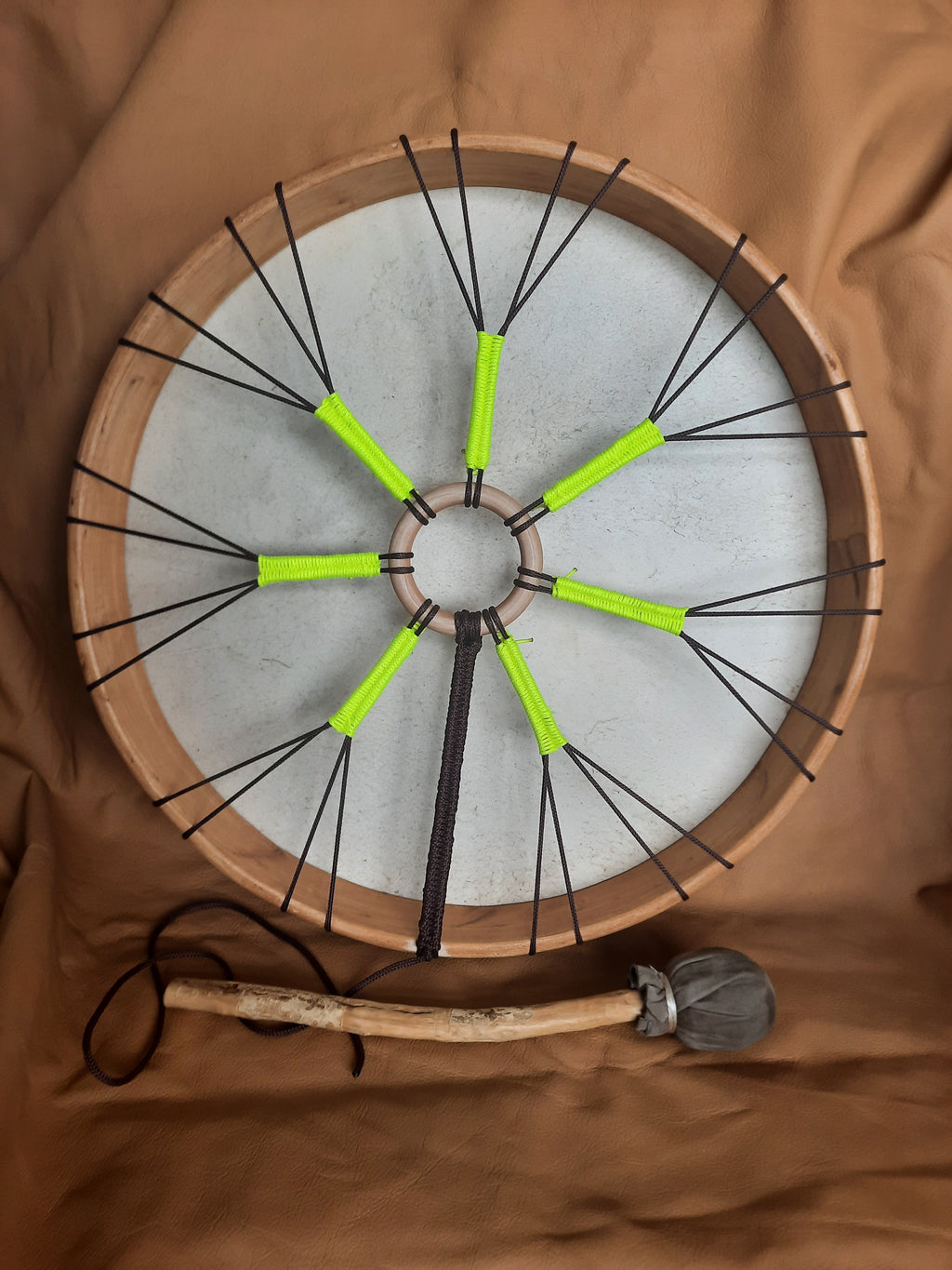 Tambour en peau de Cerf